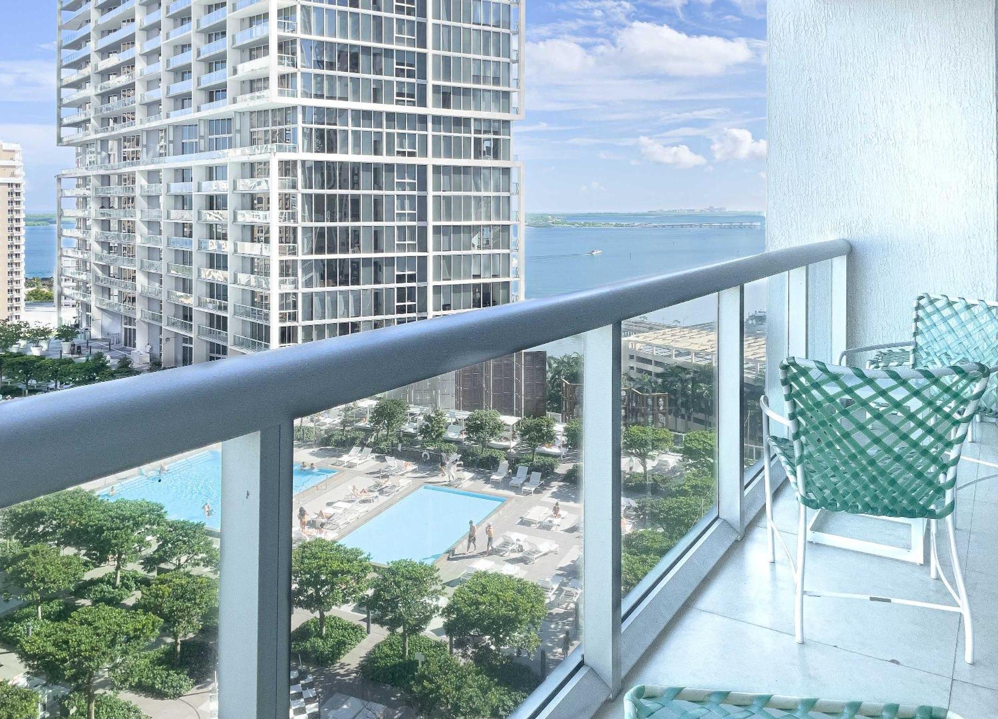 Mvr - Magnificent Bay & River Views Balcony *
